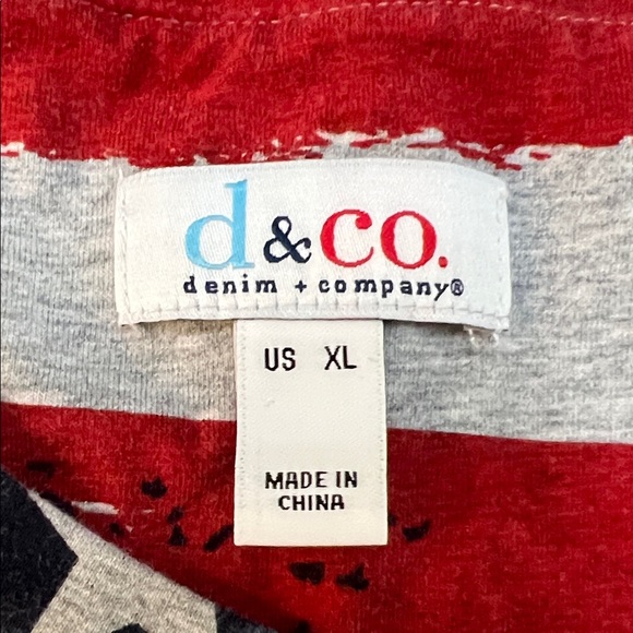 American Flag Women's Short Sleeve Tee V-Neck Cotton Spandex Vintage Distressed - Picture 2 of 9